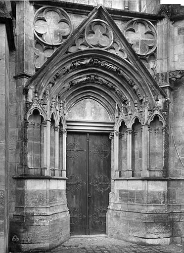 Cathédrale Saint-Etienne Façade nord : porte, Mieusement, Médéric (photographe), 