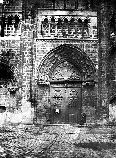 Eglise Saint-Nicolas-Saint-Lomer Portail central de la façade ouest, Mestral ; Le Gray, Gustave (photographe), 