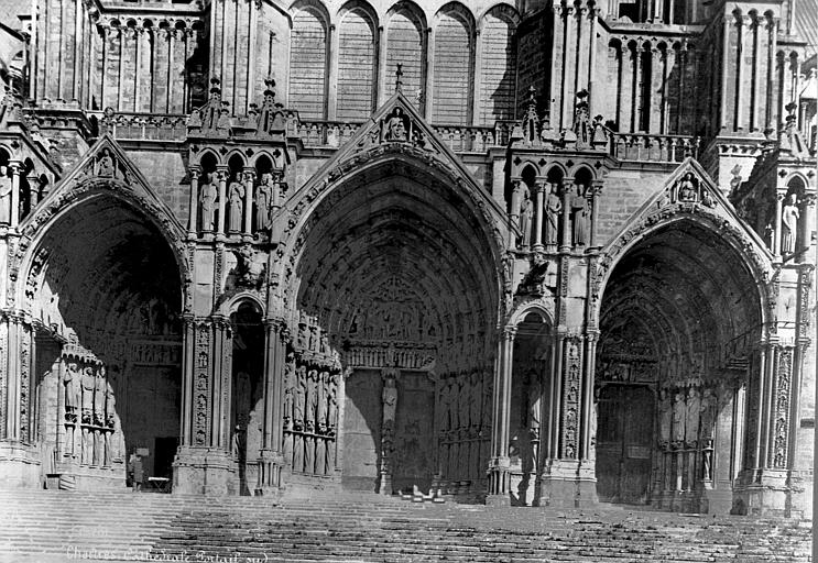 Cathédrale Notre-Dame Portail de la façade sud, Mieusement, Médéric (photographe), 