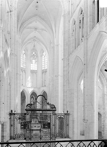 Abbaye Saint-Germain (ancienne) ; Eglise abbatiale Vue intérieure du choeur, Gossin (photographe), 